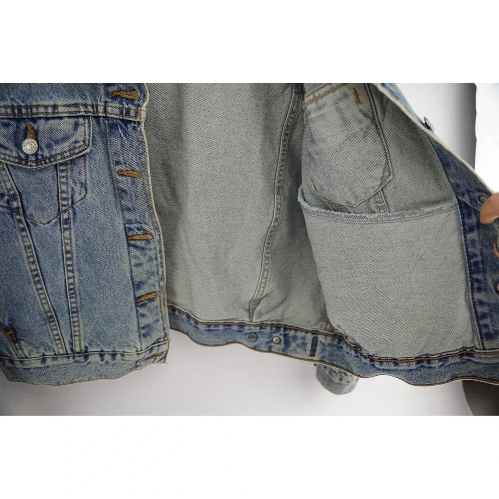 Vintage 90s Levi's Denim Trucker Jacket Mens M Light Wash Blue Cotton Button Up - Picture 6 of 13